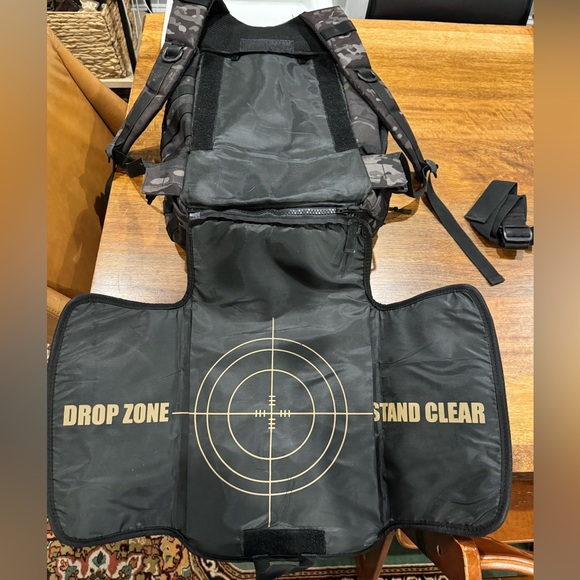 TBG Camouflage daypack diaper backpack - Picture 11 of 12